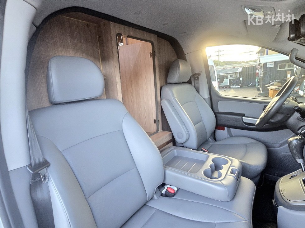 Hyundai Starex — miniaturë 9