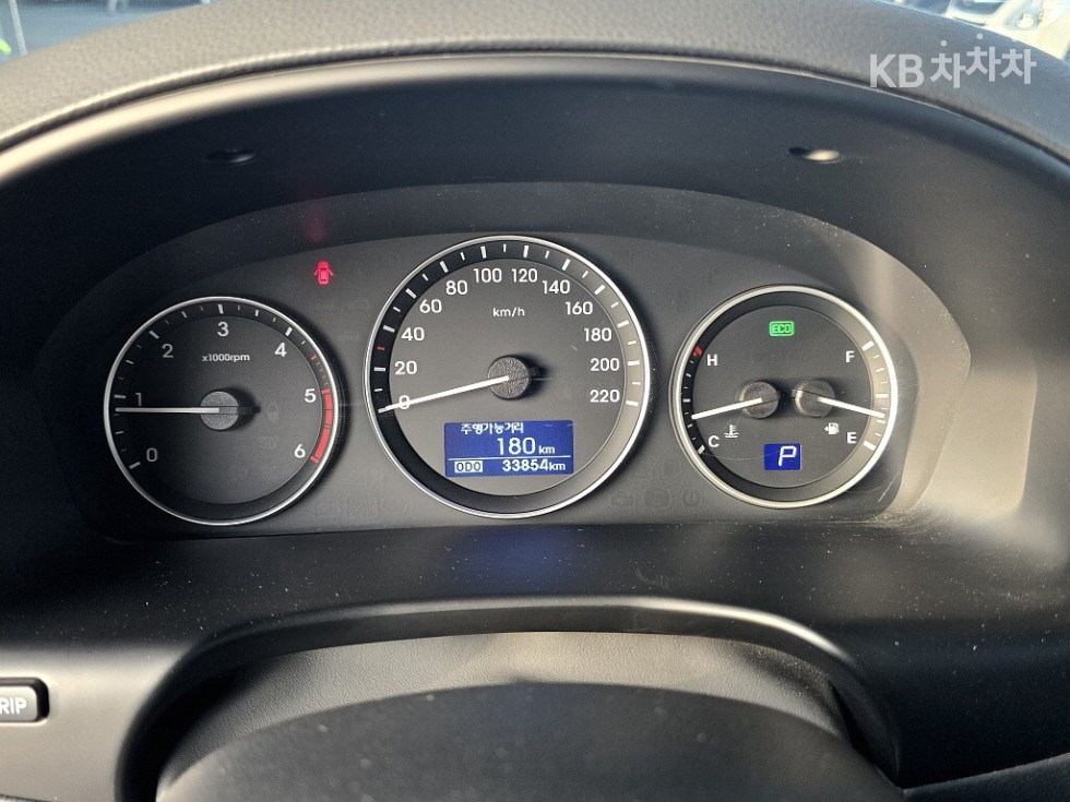 Hyundai Starex — miniaturë 12