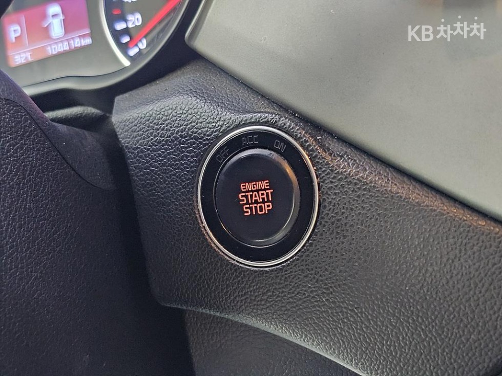 Kia Carens — miniaturë 13