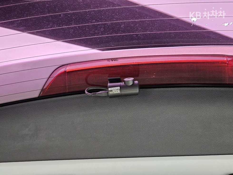 Kia Carens — miniaturë 16