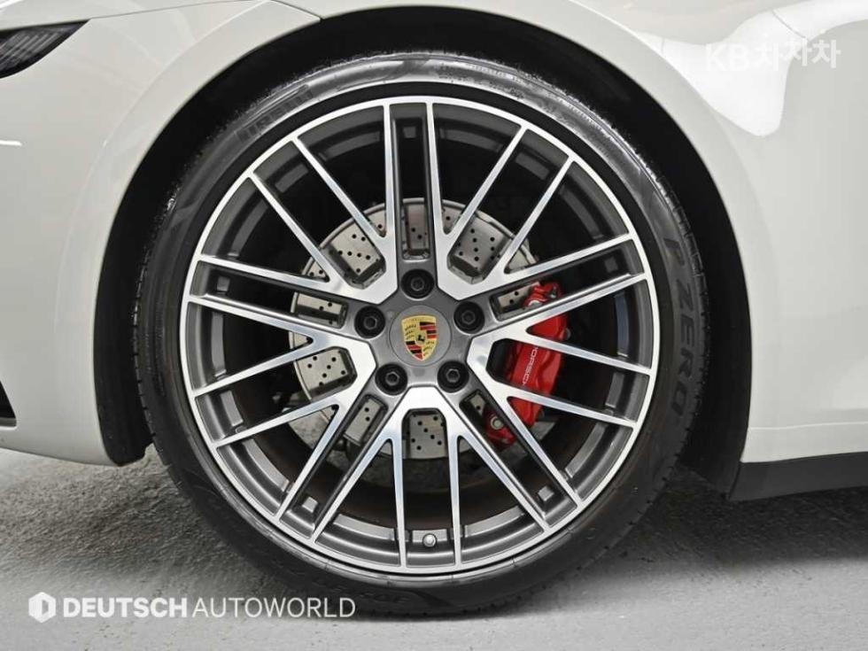 Porsche 911 — miniaturë 5
