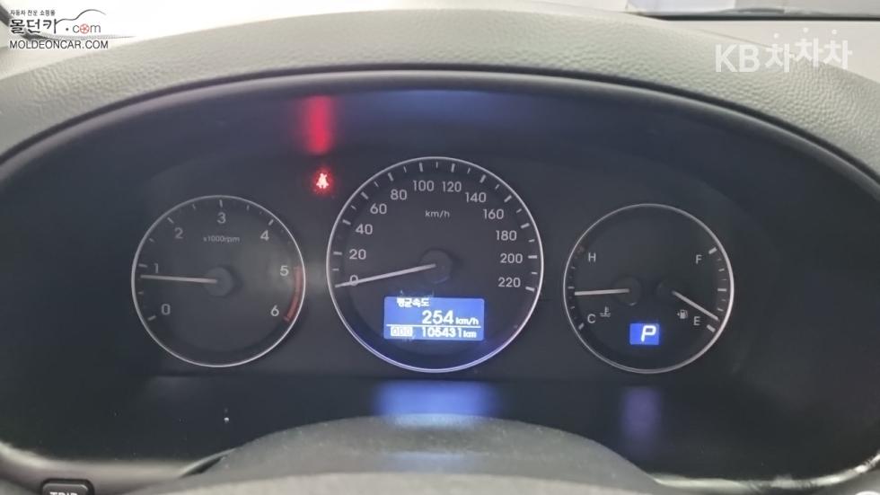 Hyundai Starex — miniaturë 5