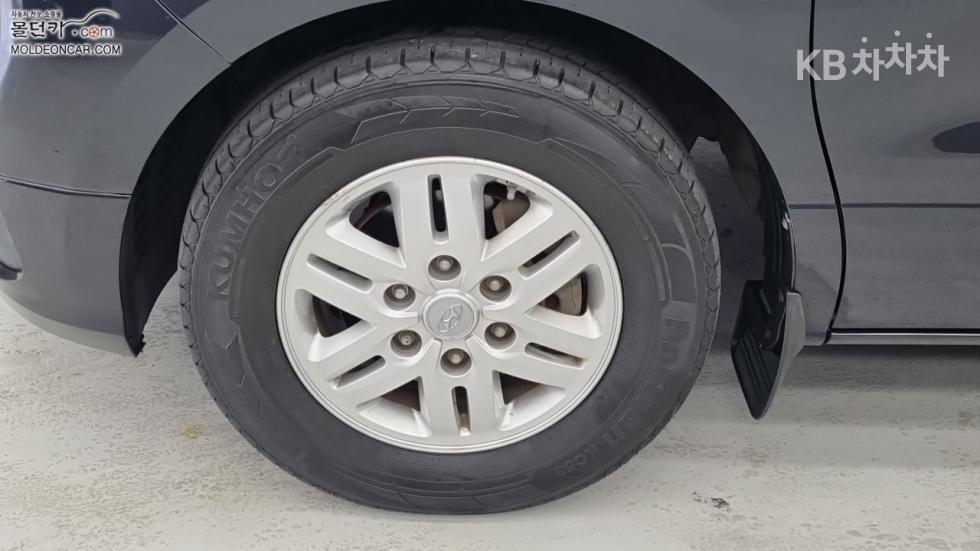 Hyundai Starex — miniaturë 6