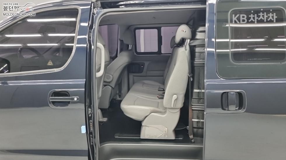 Hyundai Starex — miniaturë 10