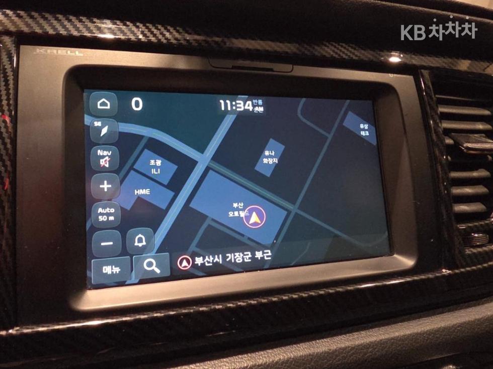 Kia Carnival — miniaturë 17