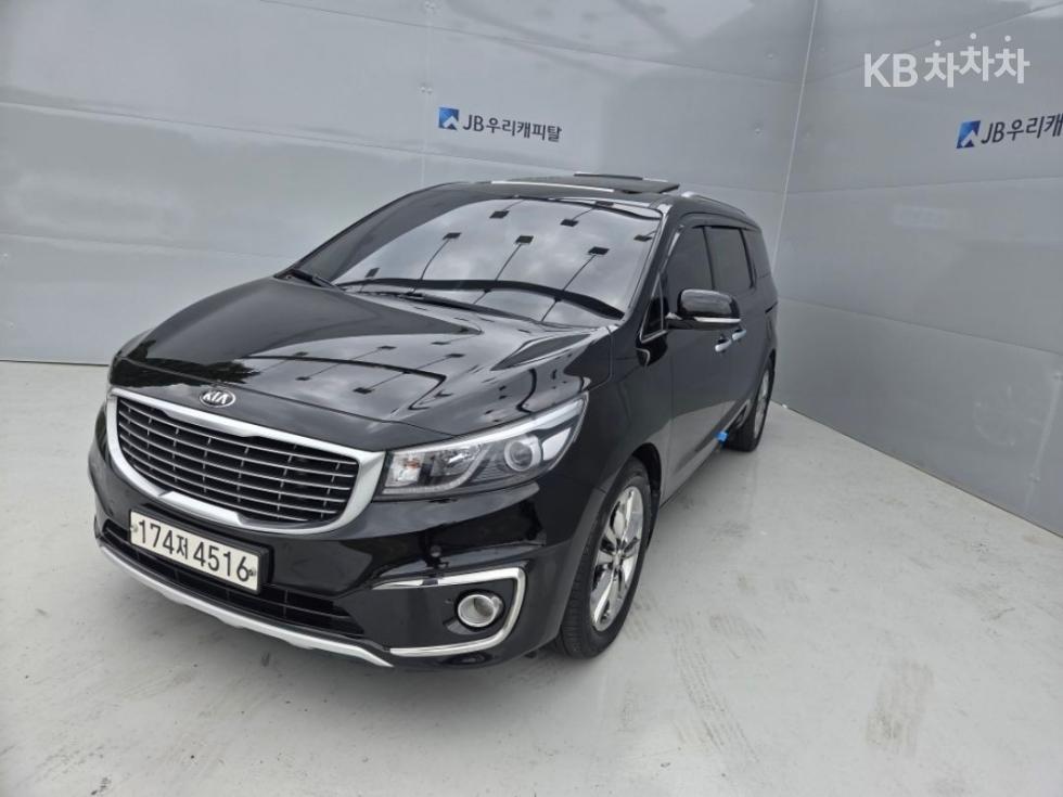 Kia Carnival — miniaturë 2