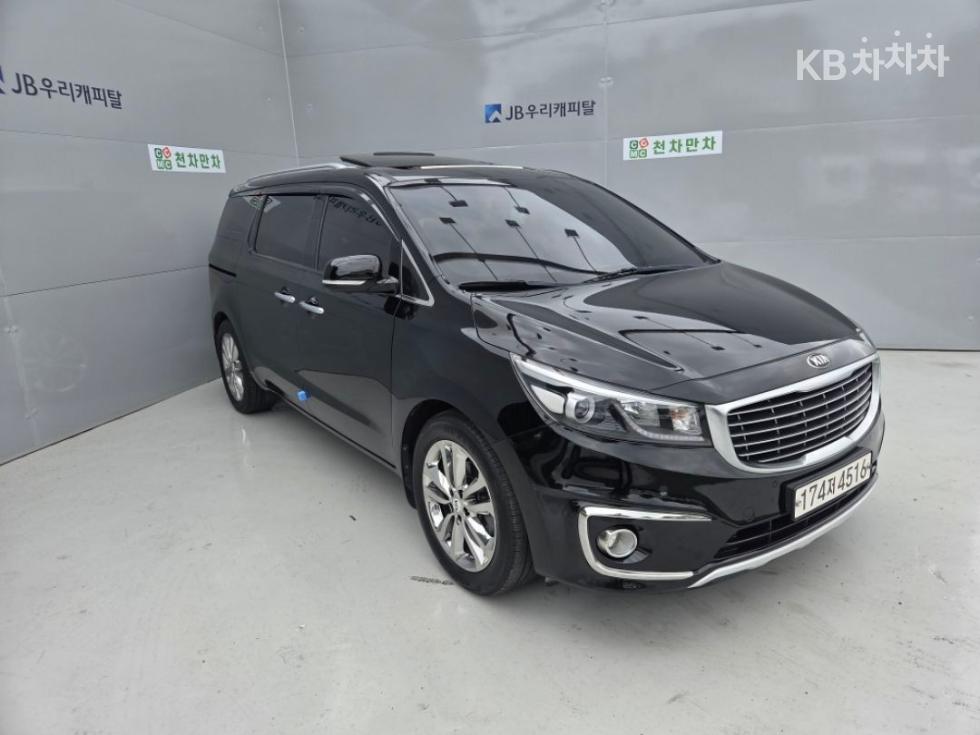 Kia Carnival — miniaturë 3
