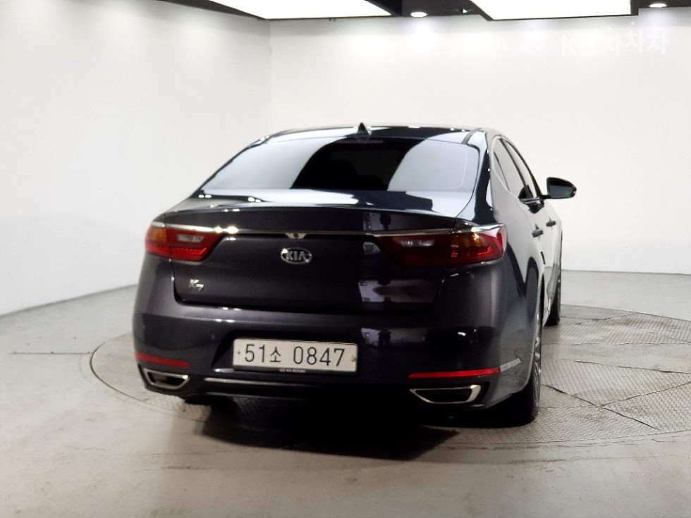 Kia K7 — miniaturë 3