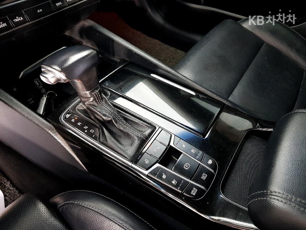 Kia K7 — miniaturë 12