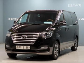 Hyundai Starex Urban 9-Seater Exclusive — foto 1
