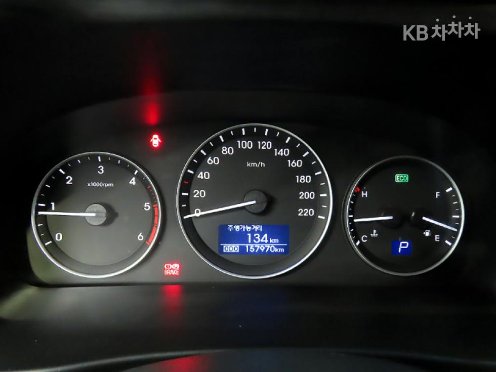 Hyundai Starex — miniaturë 9