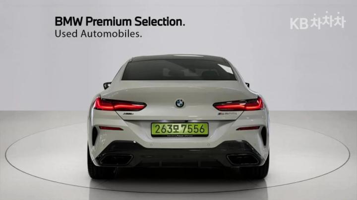 BMW 8er — miniaturë 2