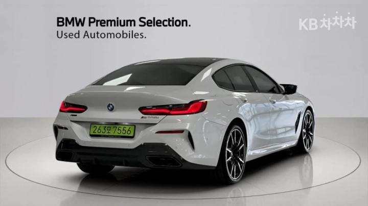 BMW 8er — miniaturë 3
