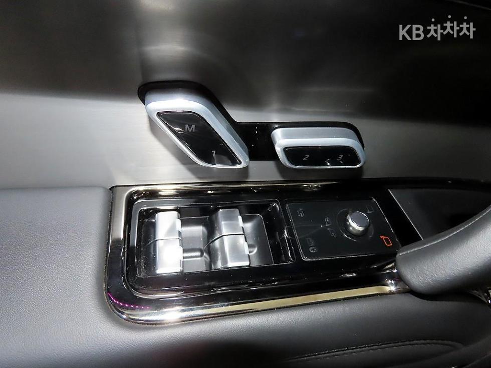 Land Rover Range Rover Sport — miniaturë 12
