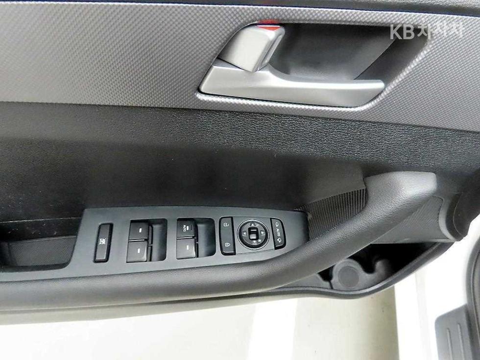 Hyundai Sonata — miniaturë 17