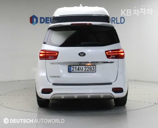 Kia Carnival — miniaturë 3