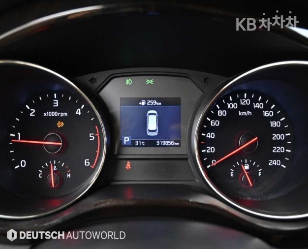 Kia Carnival — miniaturë 5