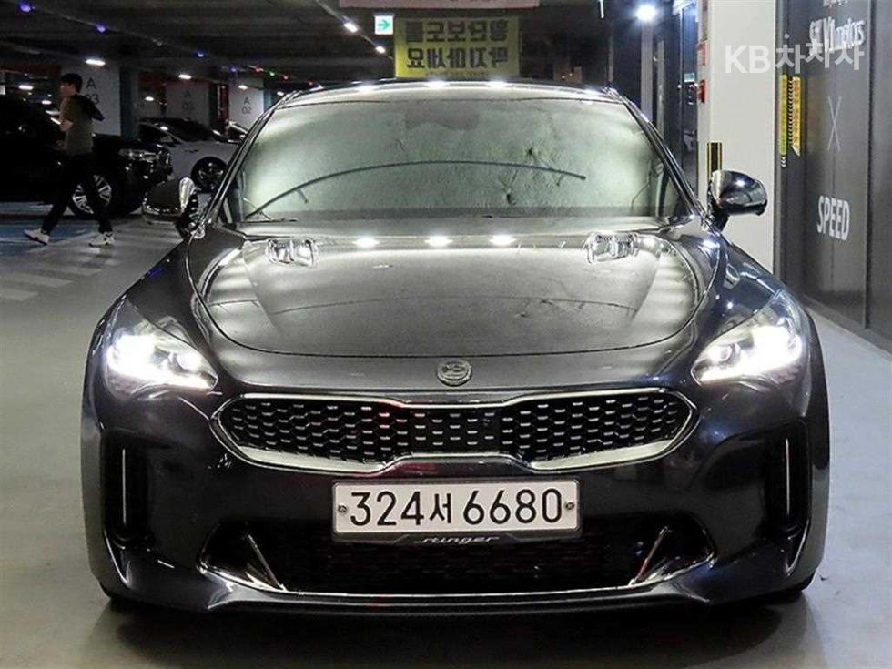 Kia Stinger — miniaturë 2