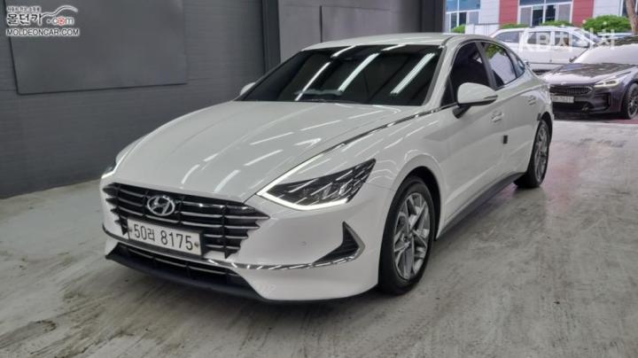Hyundai Sonata 2.0 프리미엄 패밀리 — foto 1