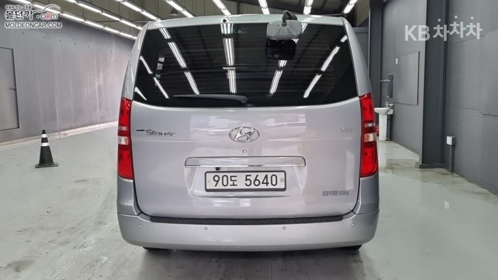 Hyundai Starex — miniaturë 4