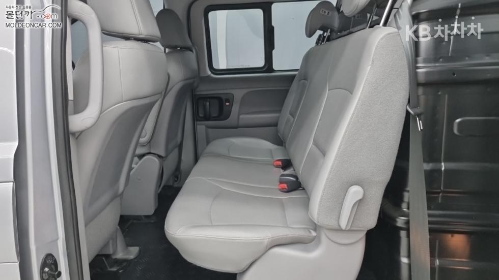 Hyundai Starex — miniaturë 10