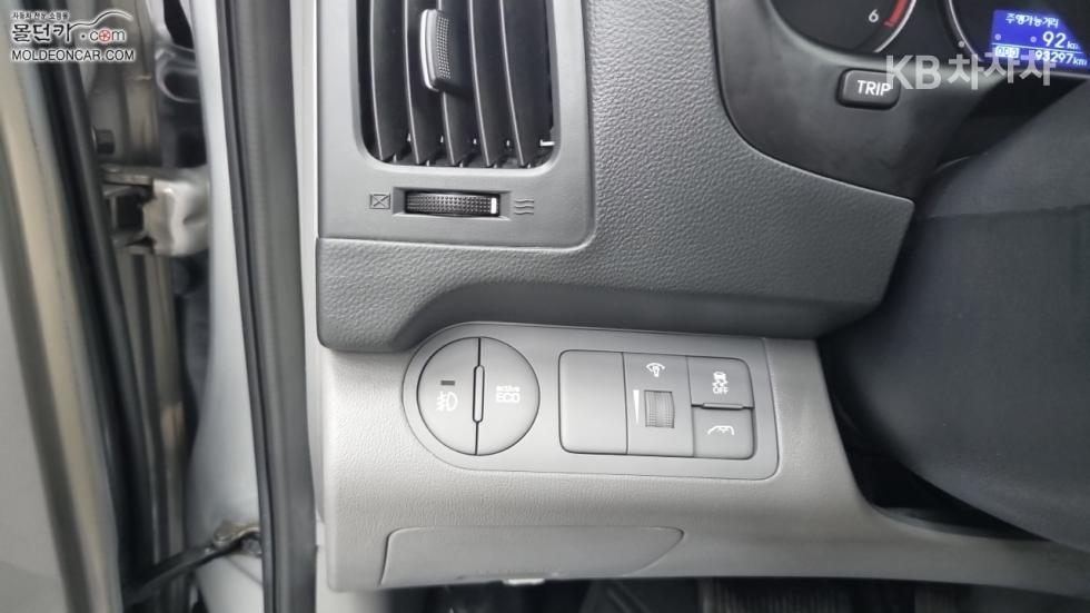 Hyundai Starex — miniaturë 16