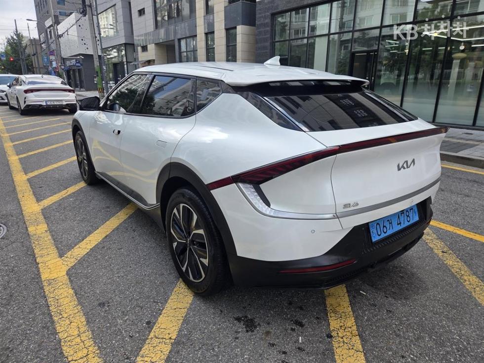 Kia EV6 — miniaturë 3