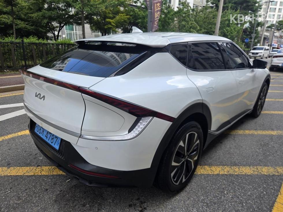 Kia EV6 — miniaturë 5