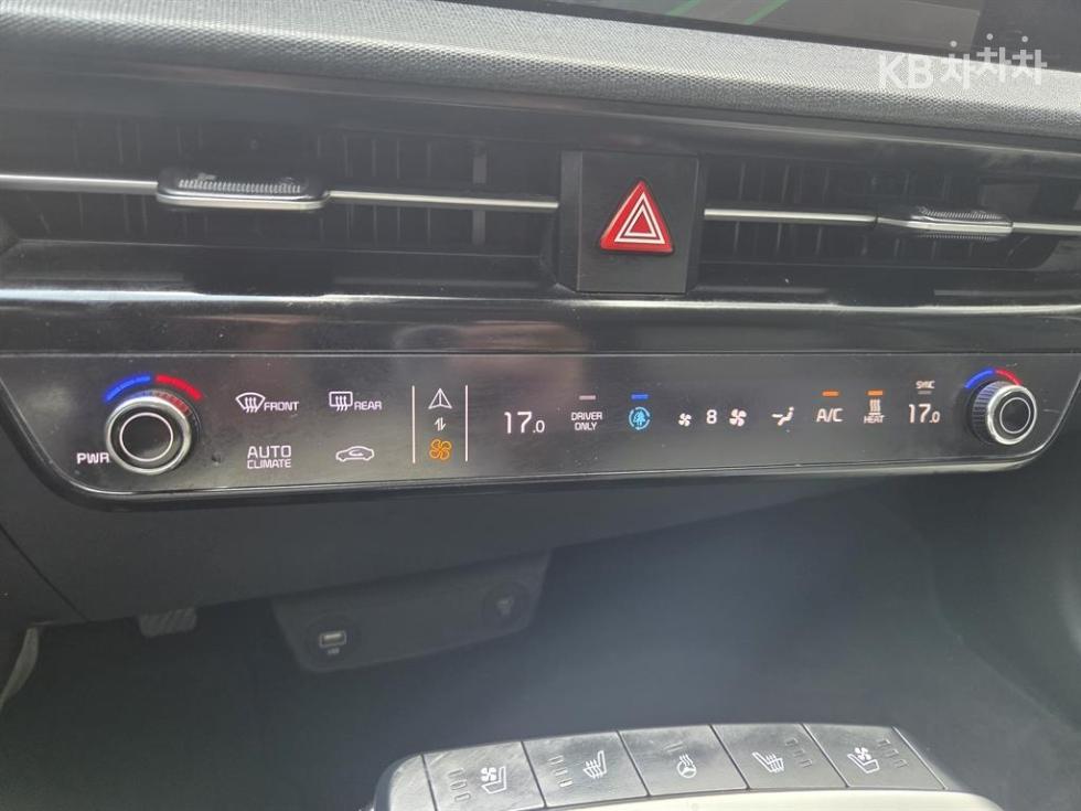 Kia EV6 — miniaturë 11