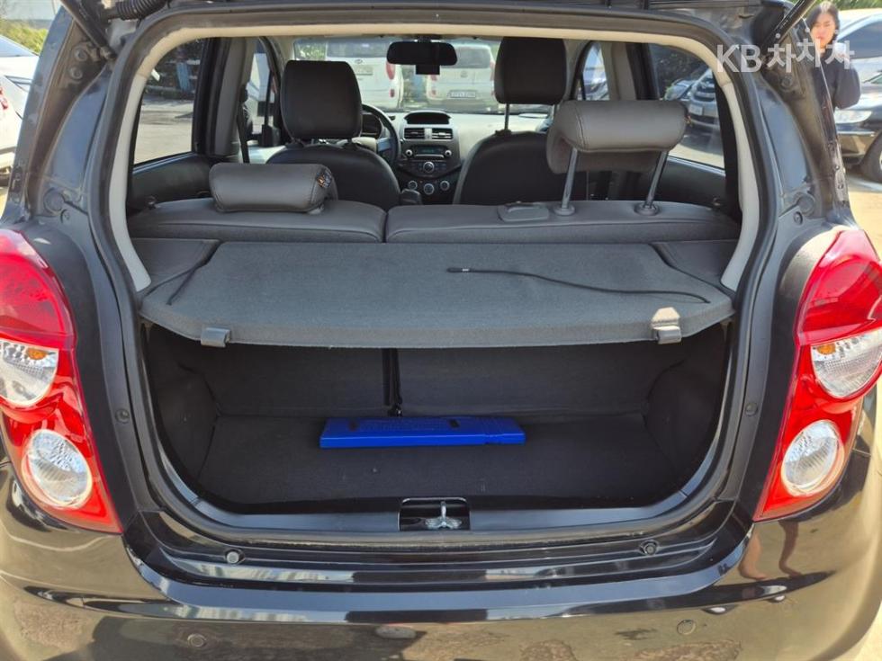 Chevrolet Spark — miniaturë 12