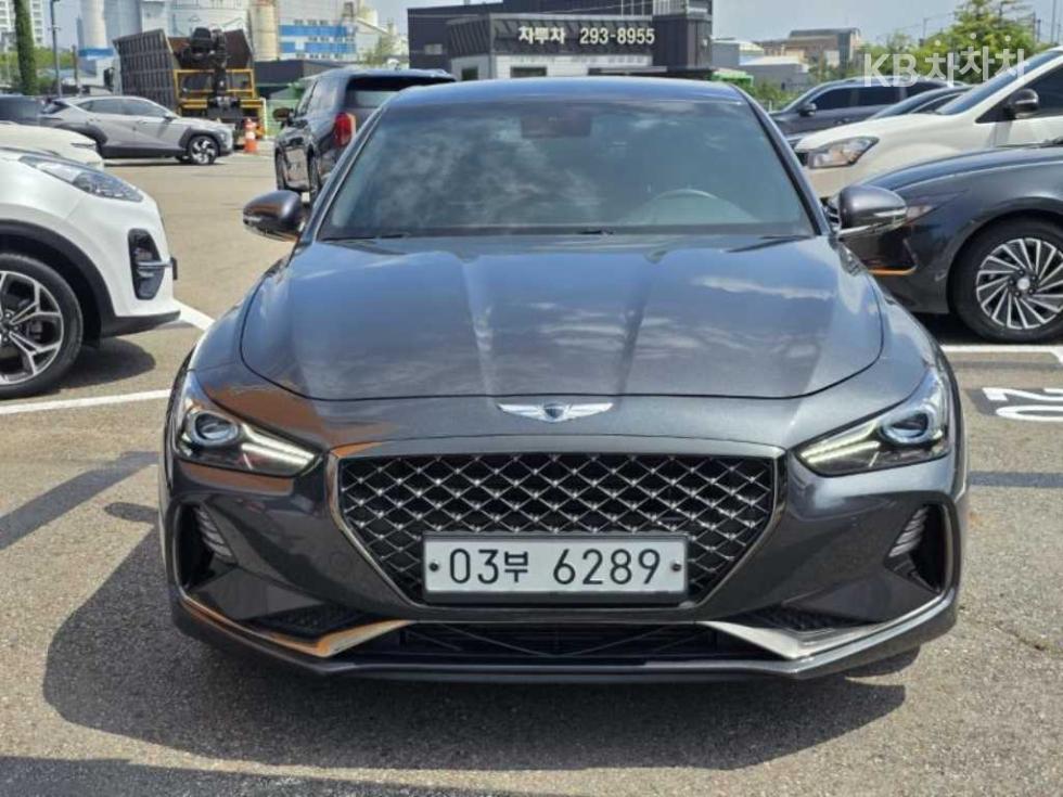 Genesis G70