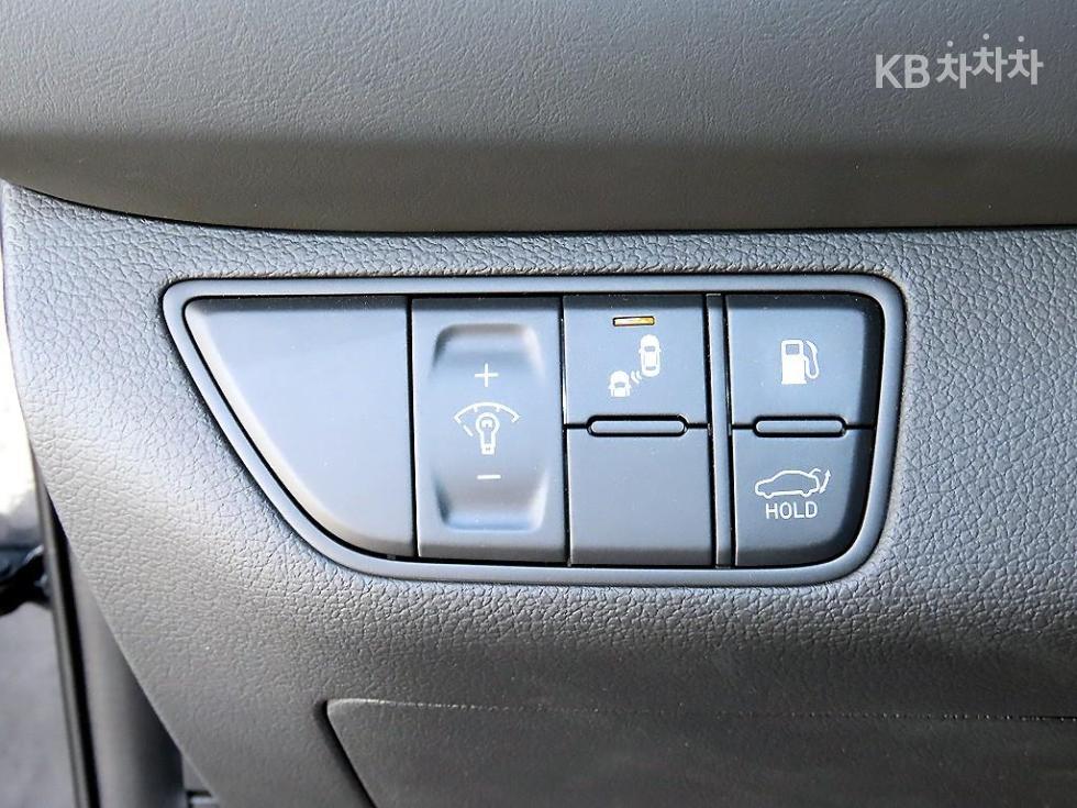 Genesis G70 — miniaturë 12