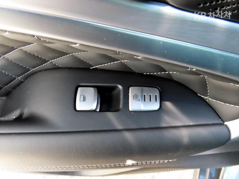 Genesis G70 — miniaturë 16