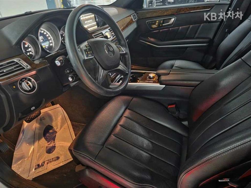 Mercedes-Benz E-klasse — miniaturë 7