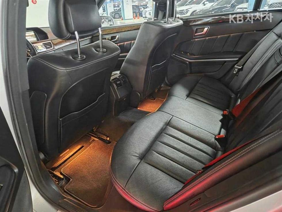 Mercedes-Benz E-klasse — miniaturë 8