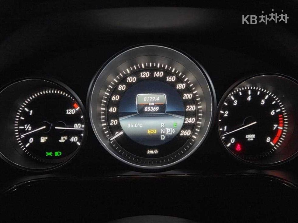 Mercedes-Benz E-klasse — miniaturë 10