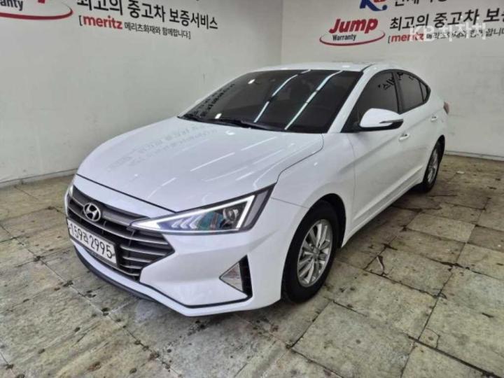 Hyundai Avante 1.6 Smart — foto 1