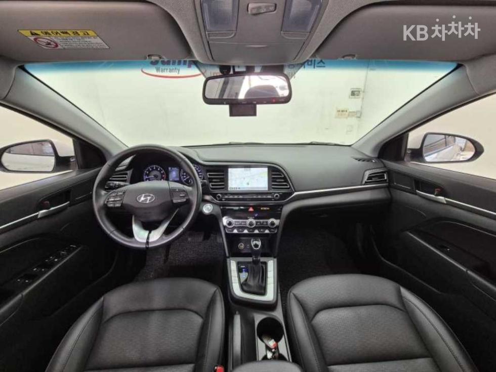 Hyundai Avante — miniaturë 7