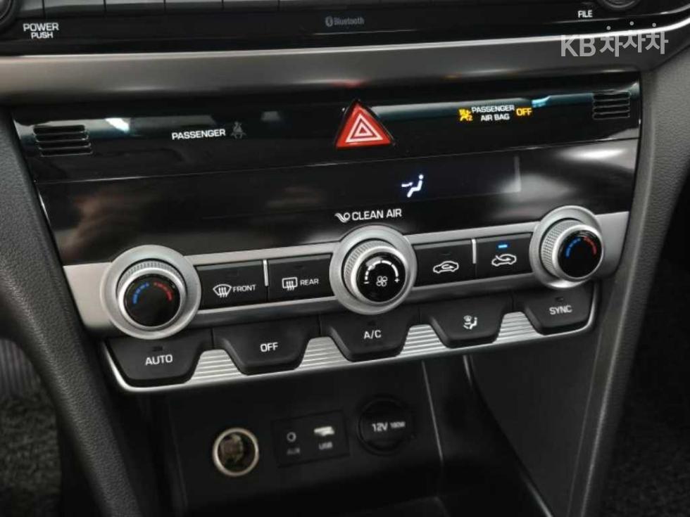 Hyundai Avante — miniaturë 12