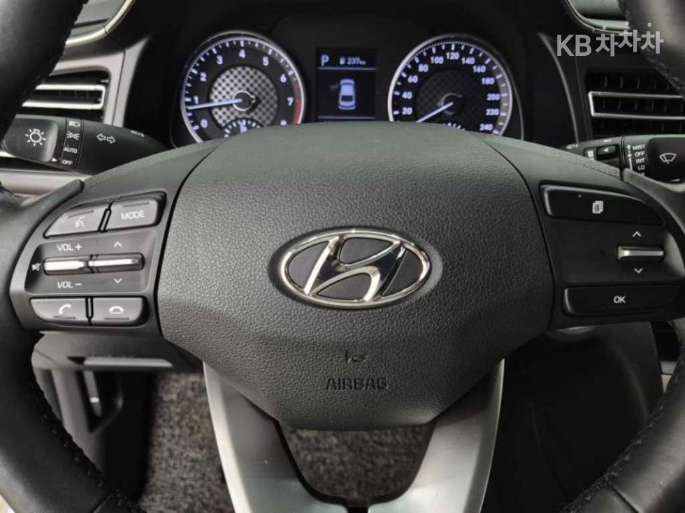 Hyundai Avante — miniaturë 16