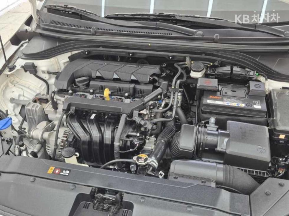 Hyundai Avante — miniaturë 18