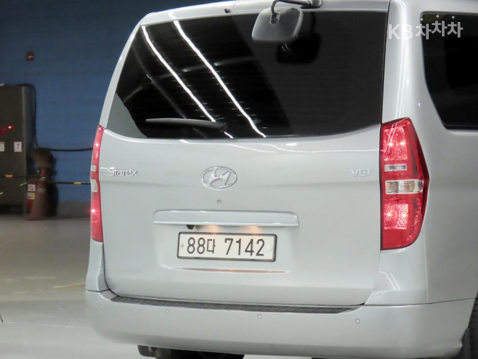 Hyundai Starex — miniaturë 18