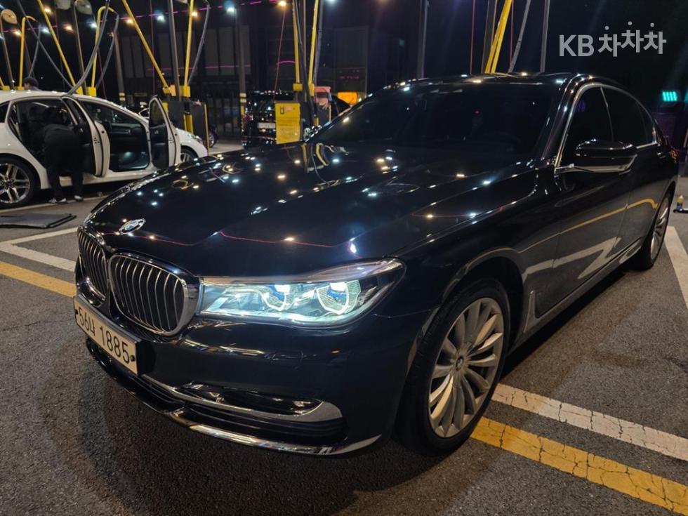 BMW 7-Series