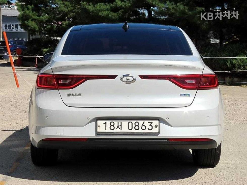 Renault SM6 — miniaturë 4