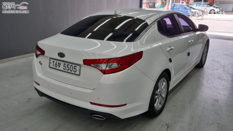 Kia K5 — miniaturë 2