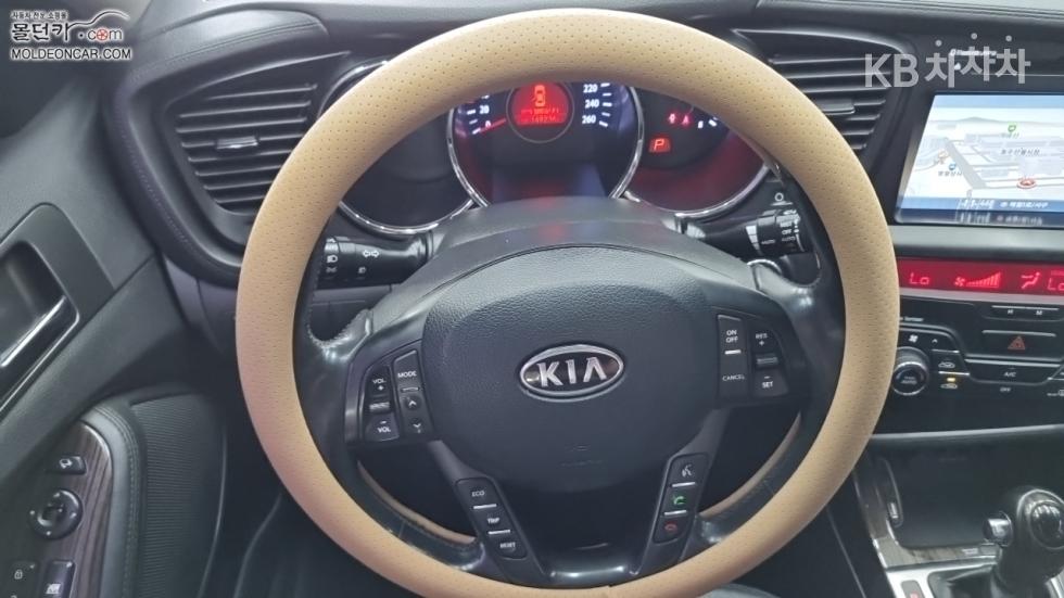 Kia K5 — miniaturë 11