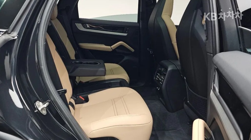 Porsche Cayenne — miniaturë 10