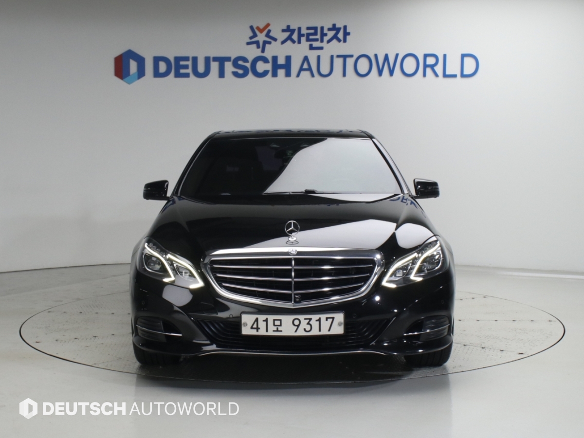 Mercedes-Benz E-klasse — miniaturë 3