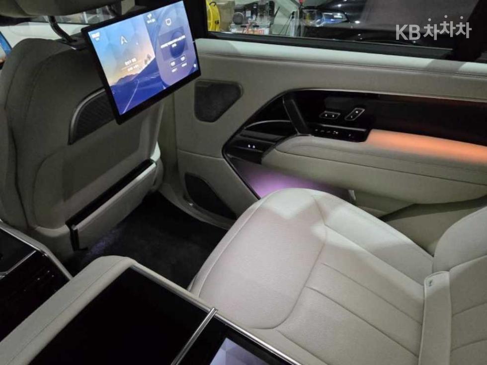 Land Rover Range Rover — miniaturë 13