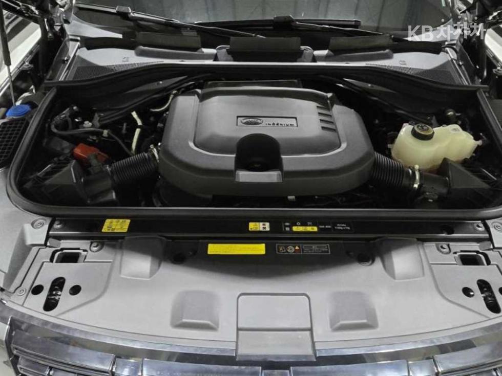 Land Rover Range Rover — miniaturë 16